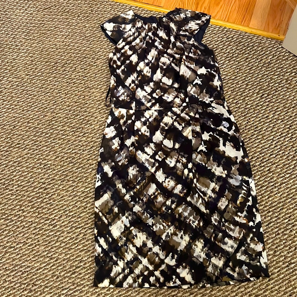 Ann Taylor silk dress size 8T good condition black and cream